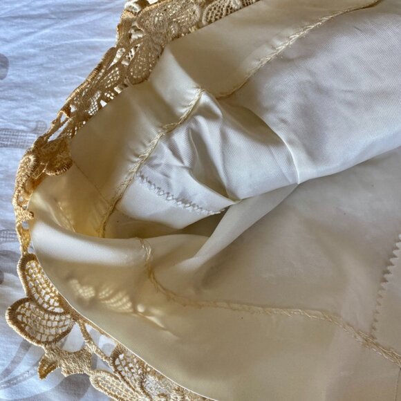 Vintage 1950s Daymor Originals Cream Lace Wiggle Dress w Robins Egg Velvet Bow - Picture 11 of 16